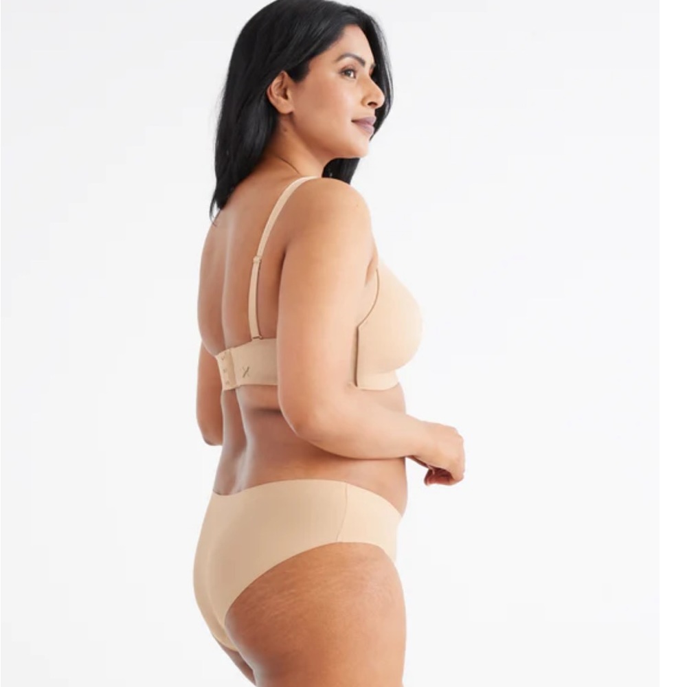 Knix wingwoman contour bra size 7 in warm sand